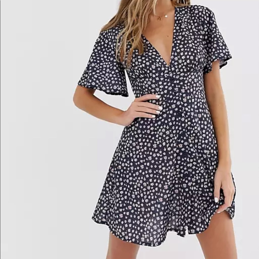 ASOS Pull&Bear Ditsy Floral V-Neck Dress